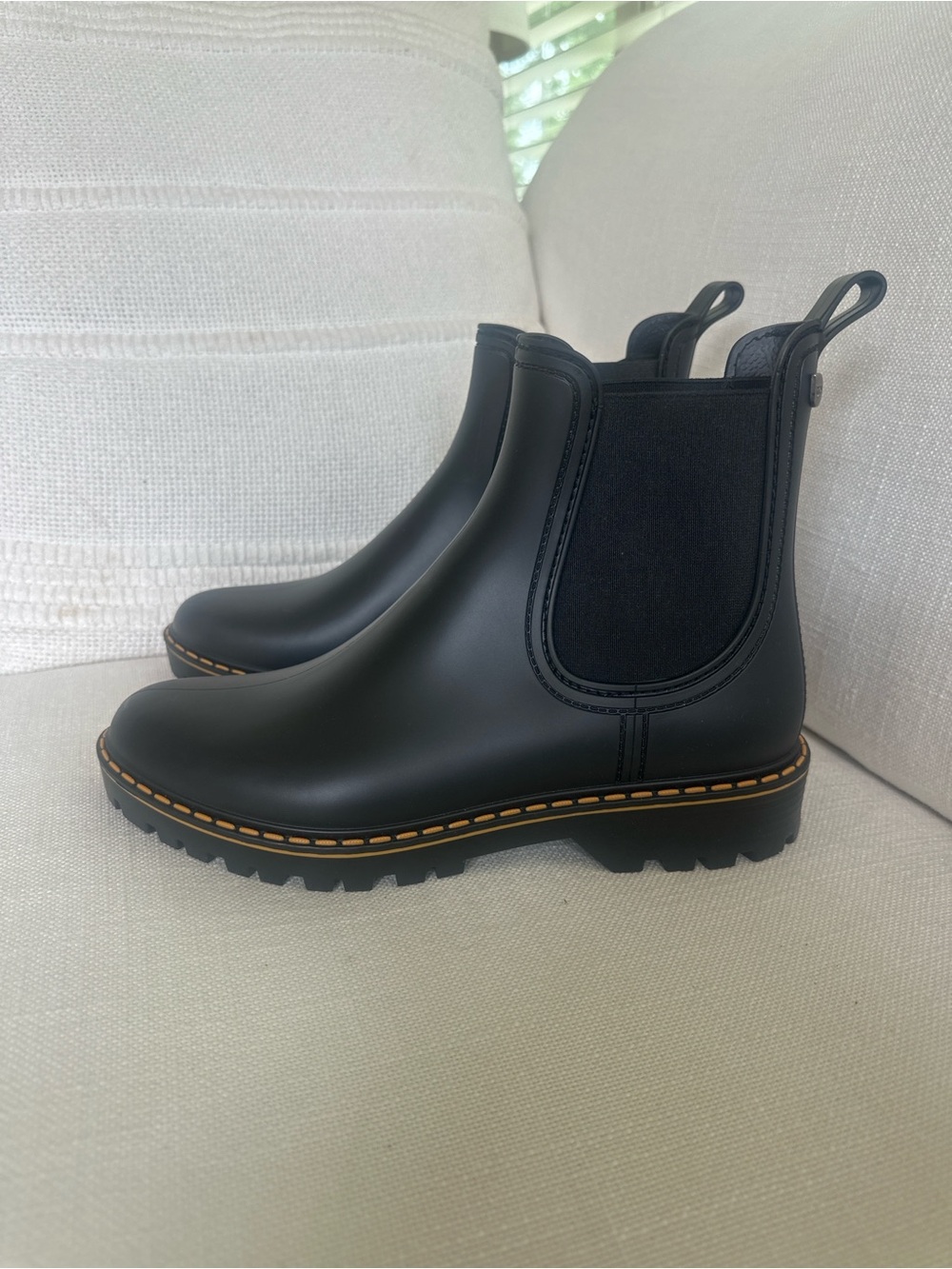 NEW Igor Black Chelsea Rain Boots EU 39 / US 8 Women’s Made in Spain - Picture 2 of 9